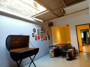 Cozy Homestay with Karaoke System & Pool Table